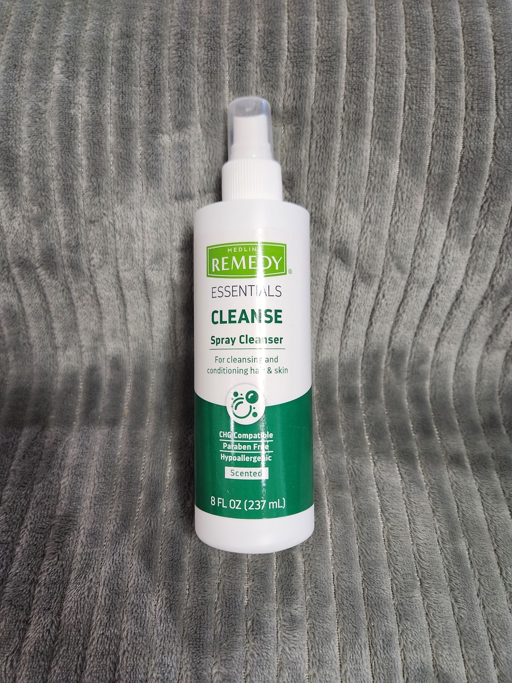 Medline Remedy Essentials Cleanse Spray Cleanser - White & Green Bottle